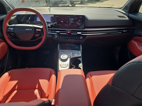 New 2026 Kia Sportage SX Prestige image 13