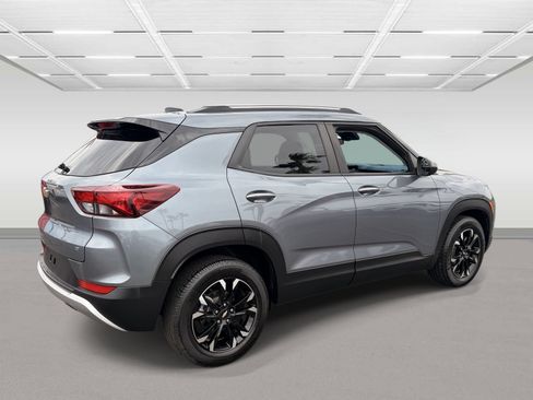 Used 2022 Chevrolet TrailBlazer LT FWD image 5