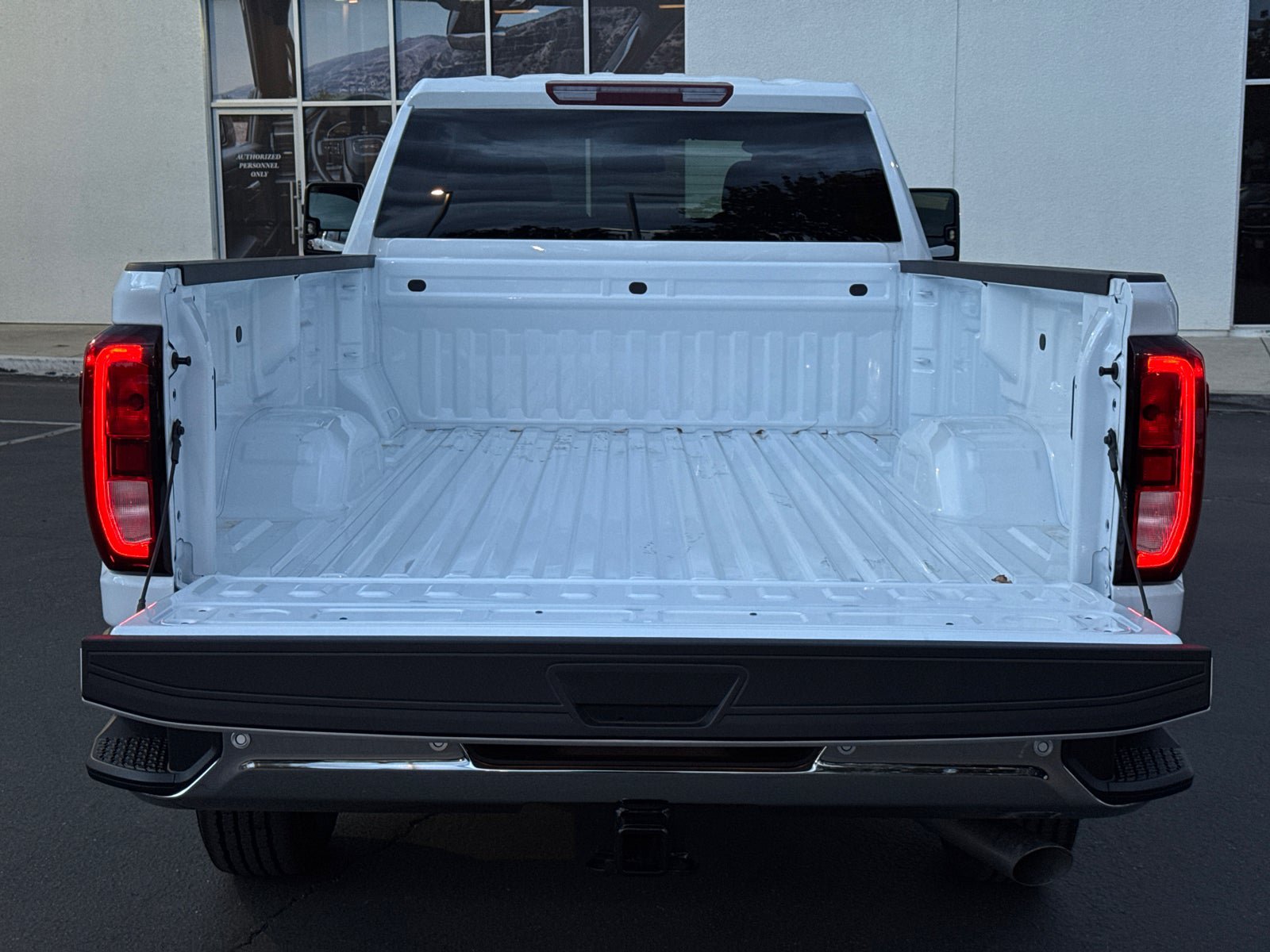 Certified 2026 GMC Sierra 2500 Pro w/ 1SA Pro Safety Plus Package RWD image 10