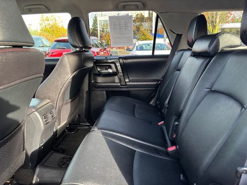 Used 2018 Toyota 4Runner TRD Off-Road Premium image 13