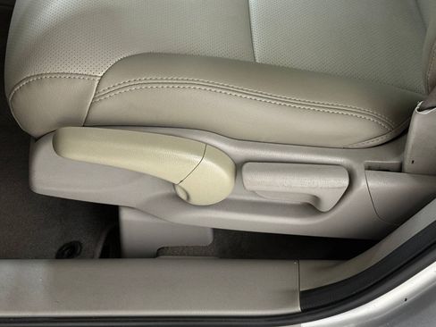 Used 2013 Honda CR-V LX image 39