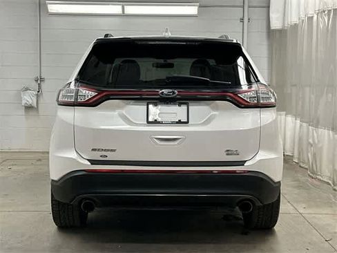 Used 2018 Ford Edge SEL image 4