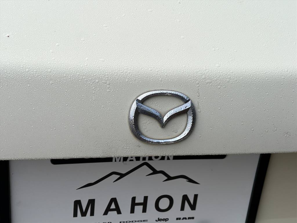Used 2007 MAZDA MX-5 Miata Grand Touring w/ Premium Pkg RWD image 10