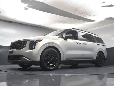 Certified 2025 Kia Carnival SX Prestige image 39