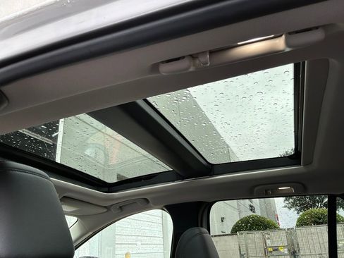 Used 2025 MAZDA CX-50 2.5 Hybrid w/ Premium Plus Pkg image 19