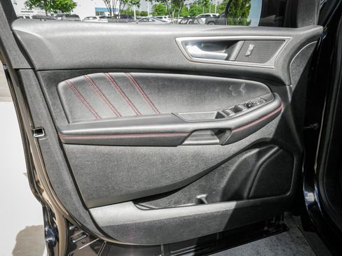 Used 2022 Ford Edge ST-Line AWD/4WD image 14