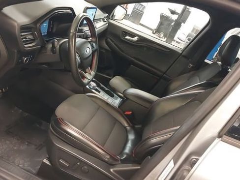 Used 2024 Ford Escape ST-Line AWD/4WD image 18