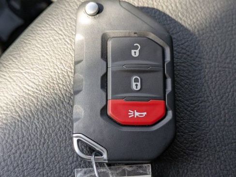 New 2026 Jeep Gladiator Sport image 25