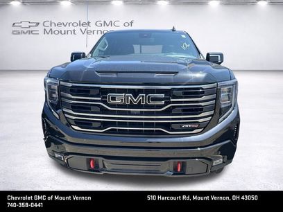 New 2026 GMC Sierra 1500 AT4 w/ LPO, Black Badging Package