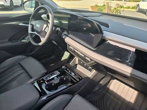 Used 2025 Audi Q6 e-tron Premium Plus w/ Premium Plus image 12