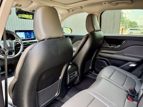 New 2025 Lincoln Corsair Grand Touring AWD/4WD image 12