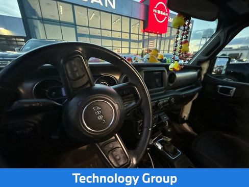 Used 2019 Jeep Wrangler Sport AWD/4WD image 7