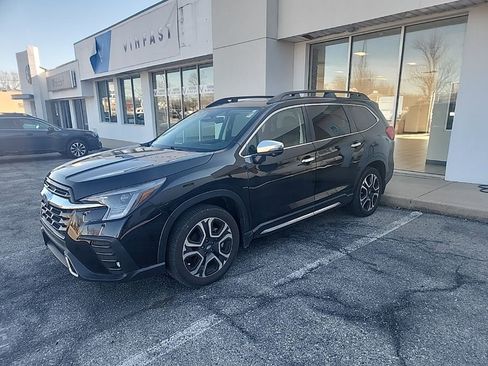 Used 2023 Subaru Ascent Touring image 7