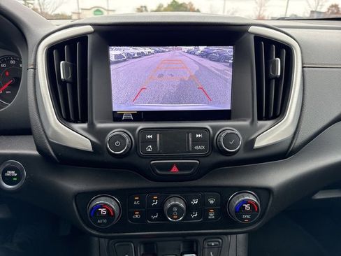 Used 2020 GMC Terrain SLE w/ Driver Convenience Package image 10
