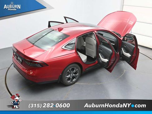 Used 2023 Honda Accord EX image 37