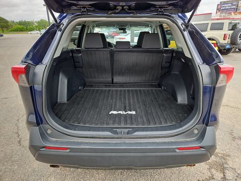 Used 2020 Toyota RAV4 XLE w/ All Weather Liner Package AWD/4WD image 15
