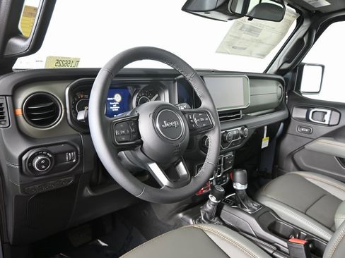 New 2026 Jeep Gladiator Mojave image 21