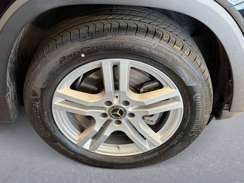Certified 2022 Mercedes-Benz GLB 250 4MATIC image 8