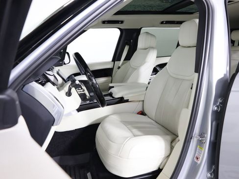 Used 2024 Land Rover Range Rover Long Wheelbase SE AWD/4WD image 28