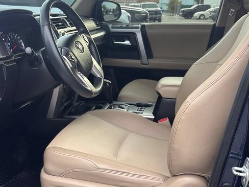 Used 2016 Toyota 4Runner SR5 Premium RWD image 6