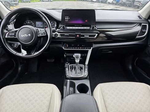 Certified 2023 Kia Seltos EX AWD/4WD image 23