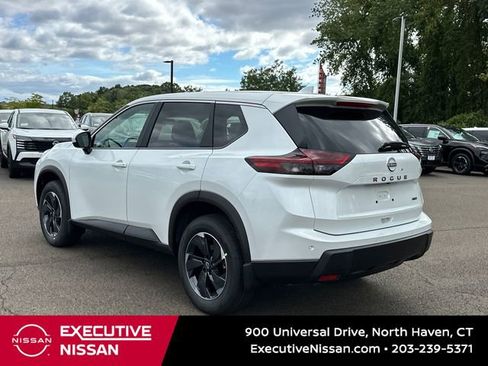 New 2026 Nissan Rogue SV image 4