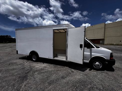 New 2025 GMC Savana 3500 Extended w/ Power Convenience Package RWD image 11