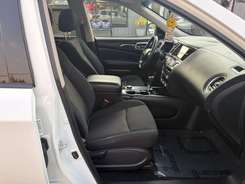 Used 2018 Nissan Pathfinder 4WD image 30