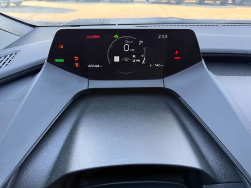 Used 2024 Toyota Prius XLE FWD image 15