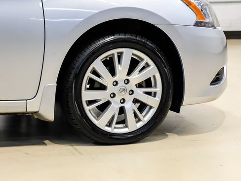 Used 2015 Nissan Sentra SL w/ SL Premium Package FWD image 46
