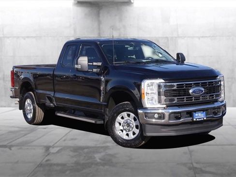 Certified 2023 Ford F250 XLT w/ FX4 Off-Road Package image 2