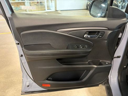 Certified 2023 Honda Ridgeline RTL image 25
