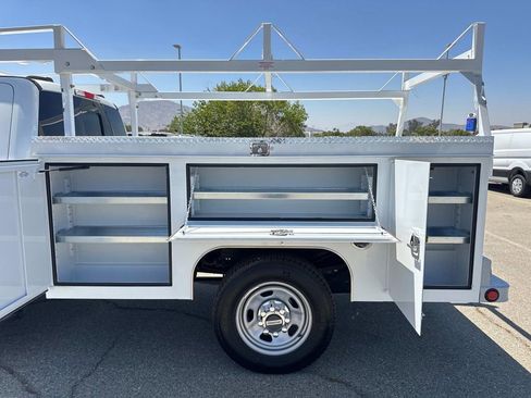 New 2025 Ford F350 XL w/ XL Chrome Package image 16