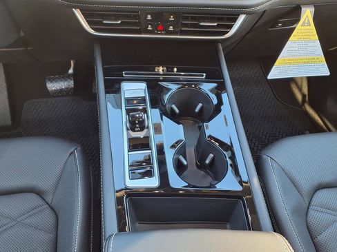 New 2026 Volkswagen Atlas SE image 17