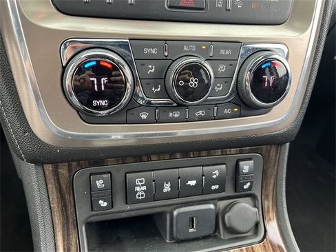 Used 2015 GMC Acadia Denali image 17