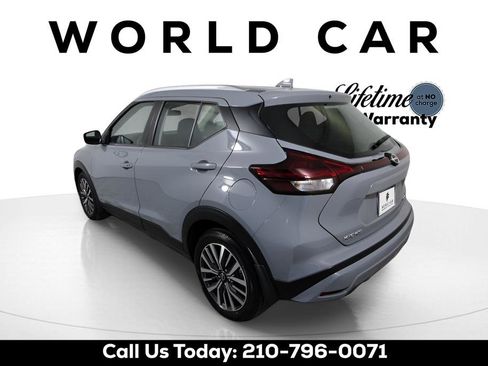 Used 2024 Nissan Kicks SV FWD image 5