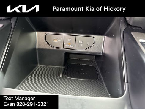 Used 2025 Kia Sorento S w/ Panoramic Sunroof Package image 28
