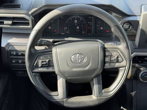 Certified 2025 Toyota Tacoma SR5 AWD/4WD image 14