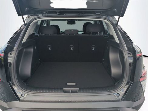 New 2026 Hyundai Kona SE image 14