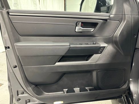 Used 2025 Toyota Tundra Platinum w/ TRD Off-Road Package AWD/4WD image 8