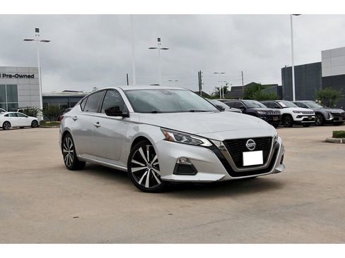 Used 2020 Nissan Altima 2.5 SR FWD image 1