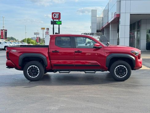 Certified 2024 Toyota Tacoma TRD Off-Road w/ TRD Off Road Premium Package AWD/4WD image 2