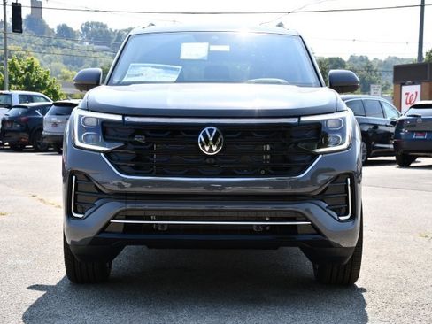 New 2026 Volkswagen Atlas SEL Premium R-Line image 2