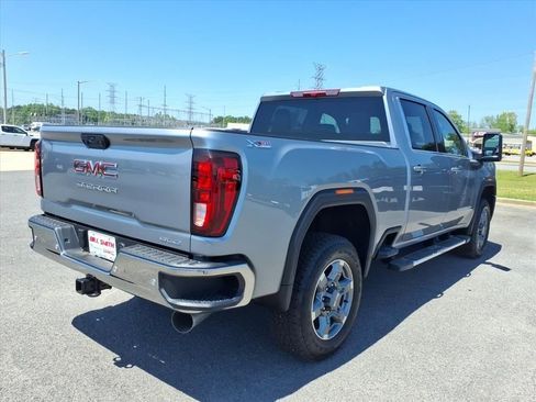 New 2026 GMC Sierra 2500 SLE w/ SLE Value Package; AWD/4WD image 7