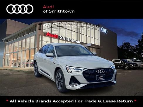Used 2022 Audi e-tron Premium w/ Convenience Plus Package image 1