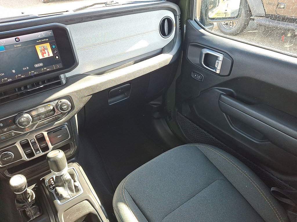 Used 2024 Jeep Wrangler Unlimited w/ Convenience Group AWD/4WD image 11
