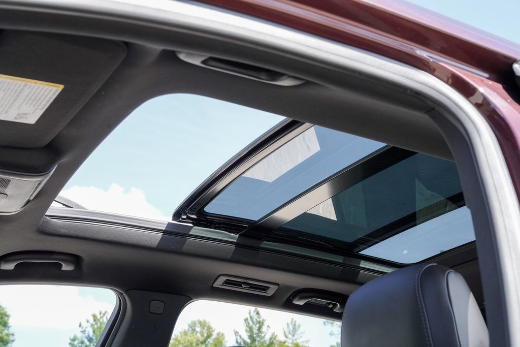 Used 2022 Cadillac XT6 Premium Luxury AWD/4WD image 25