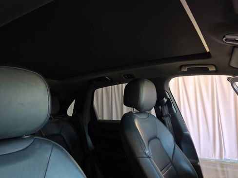 Used 2019 Porsche Cayenne S AWD/4WD image 19