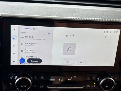 New 2026 Toyota Highlander Platinum image 17