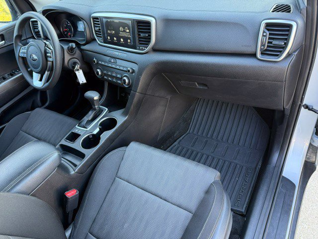 Used 2020 Kia Sportage LX FWD image 16